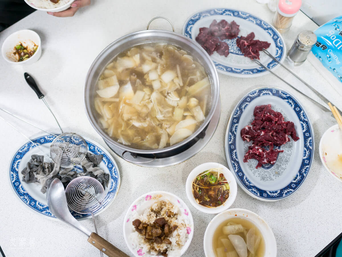 湖東牛肉館 湖內現宰溫體牛肉火鍋．沒訂位吃不到的老饕私房店