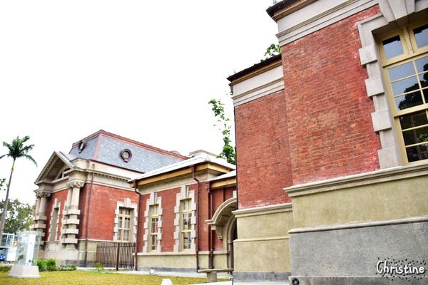 【台南。景點】中西區 / 舊台南地方法院，日治時期保留至今，巴洛克式建築，外拍殺底片，IG打卡景點