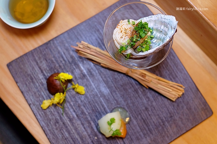 觀醬手。在台灣也像置身日本京都，Google分數高達4.7，隱密巷弄神祕日本料理，沒有預約保證吃不到！ @蹦啾♥謝蘿莉 La vie heureuse