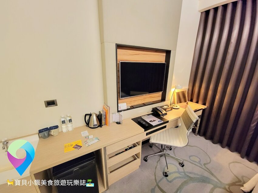 [旅宿]台南 舒適CP值極佳 免費自助式洗衣超貼心 一旁的海安路商圈 越夜越美麗 夜晚漫步好悠閒 榮美金鬱金香