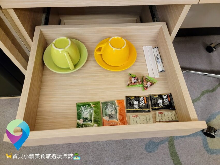 [旅宿]台南 舒適CP值極佳 免費自助式洗衣超貼心 一旁的海安路商圈 越夜越美麗 夜晚漫步好悠閒 榮美金鬱金香