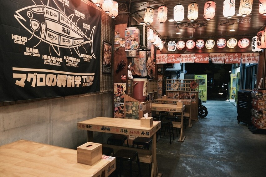 台中北區｜浮誇系海鮮丼飯第一名！新鮮爆量海鮮令人回味無窮｜信