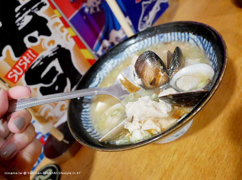 台中北區美食▎信兵衛CP值超高、平價大份量、超好吃的日式手作丼飯壽司 - 婗媽。甜栗子的品味生活／美妝保養