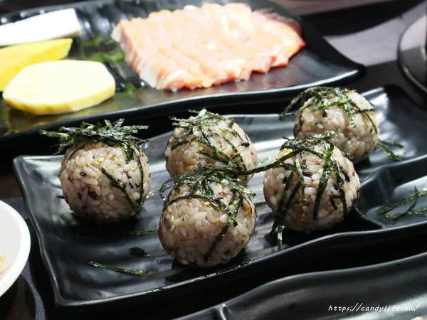 火板大叔韓國烤肉：台中美食│火板大叔韓國烤肉〃好吃韓國烤肉推薦，近中國醫藥大學，老闆是韓國人哦～