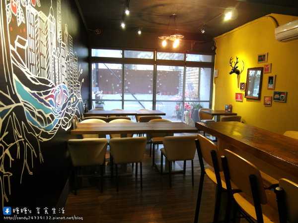 Nine High 久嗨微醺壹號店:〖台中│美食〗Nine High 久嗨微醺壹號店 ❤ 台中特色餐酒館,以獅子為主題,隱藏於巷弄中,近台中SOGO百貨~超吸睛微醺飯蛋糕登場,還有澎派炸物唷!!