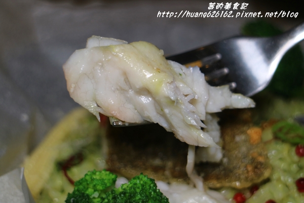 轉角198號咖啡 Corner No.198 Cafe：【[新北三重區】三重義式料理推薦 『轉角198號咖啡 Corner No.198 Cafe』義大利麵/排餐/燉飯/帕尼尼/鬆餅/咖啡/不收服務費/捷運徐匯中學