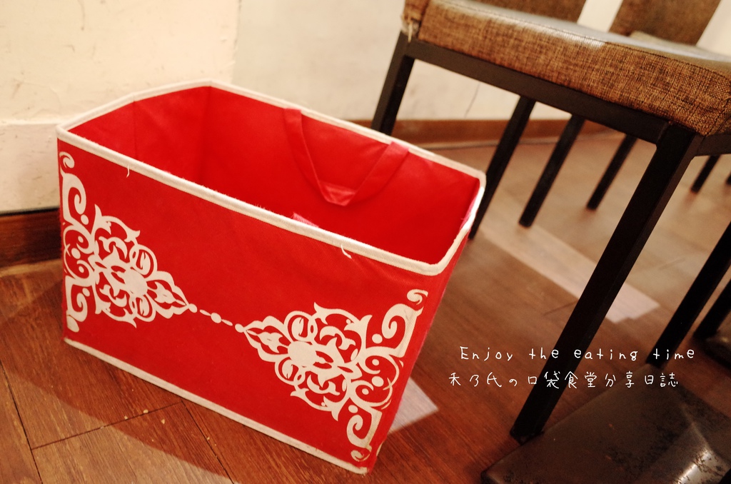 17-06-03-15-16-08-365_deco.jpg 17-06-03-15-16-08-365_deco.jpg