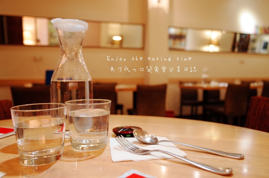 17-06-03-07-44-00-056_deco.jpg 17-06-03-07-44-00-056_deco.jpg