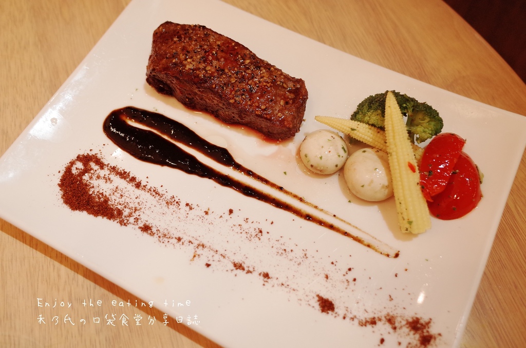 17-06-03-14-38-18-967_deco.jpg 17-06-03-14-38-18-967_deco.jpg