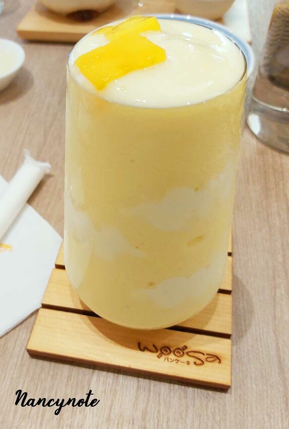 高雄三多美食:woosaパンケーキ 屋莎鬆餅屋 雲朵上的滋味 雲之優格冰沙 ㄉㄨㄞㄉㄨㄞ鬆餅 高雄下午茶 - 小N手札 Nancynote