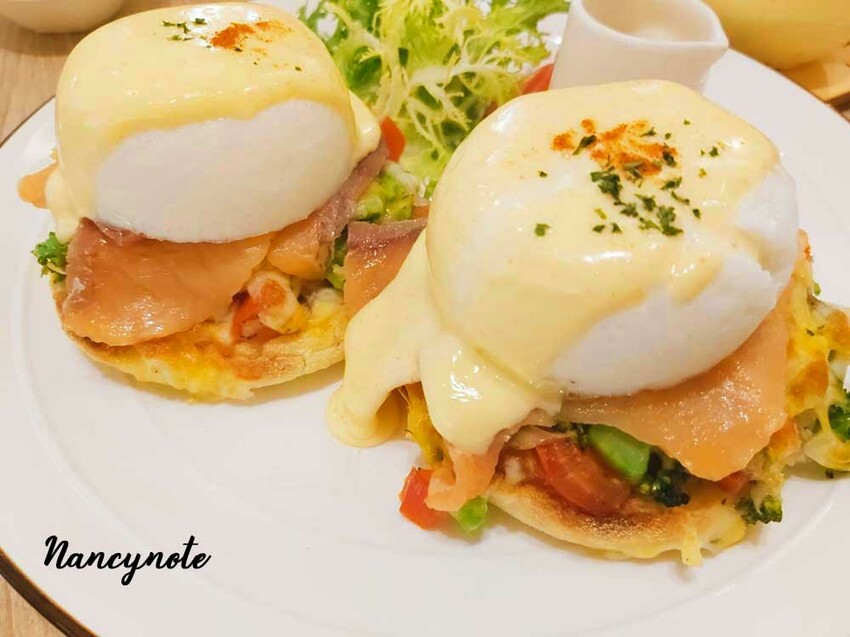 高雄三多美食:woosaパンケーキ 屋莎鬆餅屋 雲朵上的滋味 雲之優格冰沙 ㄉㄨㄞㄉㄨㄞ鬆餅 高雄下午茶 - 小N手札 Nancynote