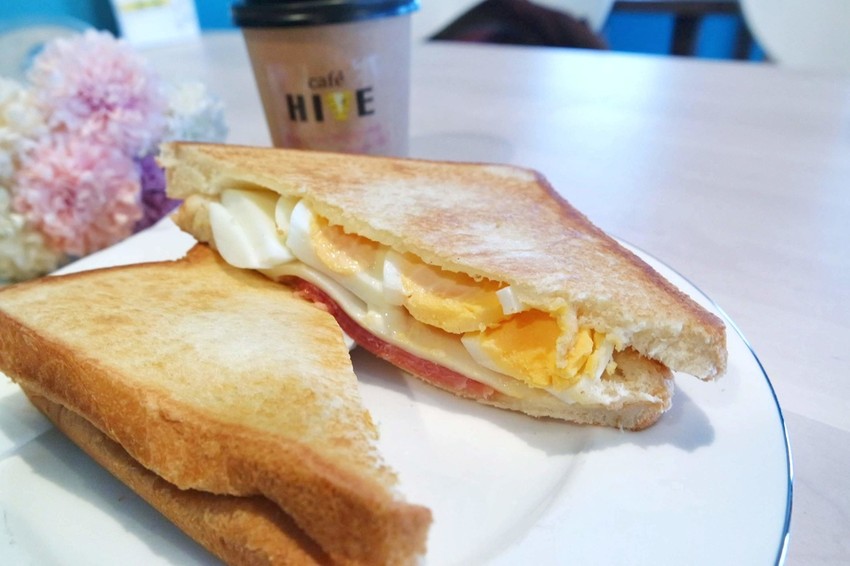 カフェ ハイブ （cafe HIVE)金麟湖旁熊本咖啡廳