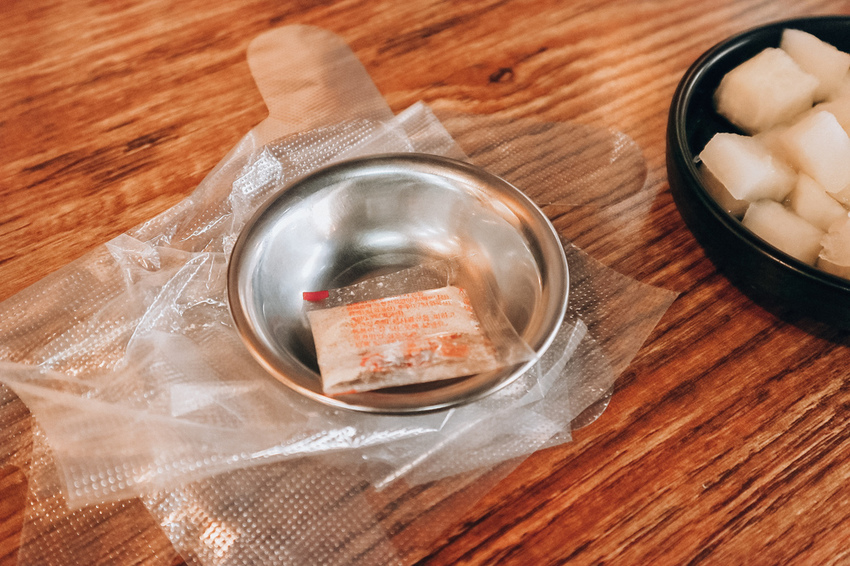 韓國釜山美食 百年鐵鍋炸雞백년가마솥통닭