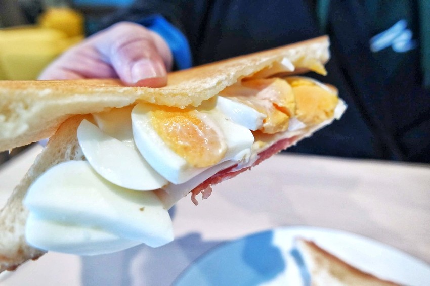 カフェ ハイブ （cafe HIVE)金麟湖旁熊本咖啡廳