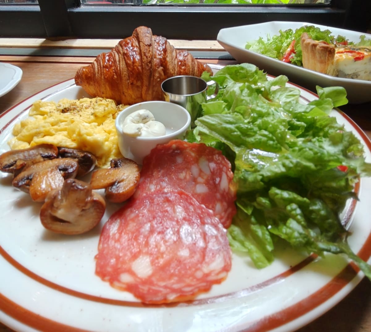 竹北人氣咖啡廳：二街咖啡 2nd St. Café甜點、飲品、環境氛圍一次到位