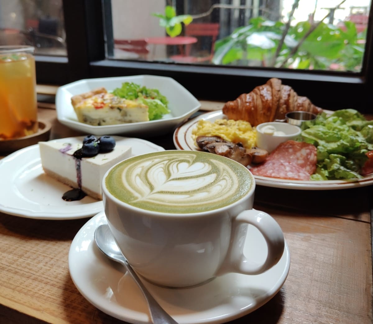 竹北人氣咖啡廳：二街咖啡 2nd St. Café甜點、飲品、環境氛圍一次到位