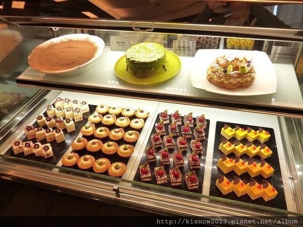 漢來15-甜點.JPG