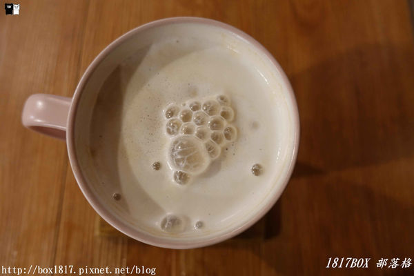 【高雄。鳳山】鳳山揪棧。老屋咖啡。蔬食餐廳