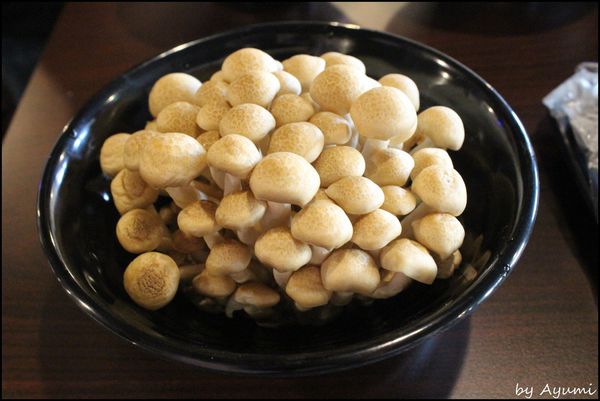 御品川 麻辣·鴛鴦火鍋：[食記]暗藏在善化巷弄的御品川 麻辣/鴛鴦火鍋