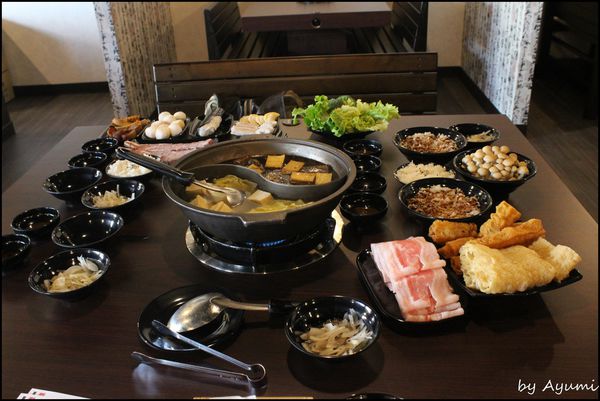 御品川 麻辣·鴛鴦火鍋：[食記]暗藏在善化巷弄的御品川 麻辣/鴛鴦火鍋