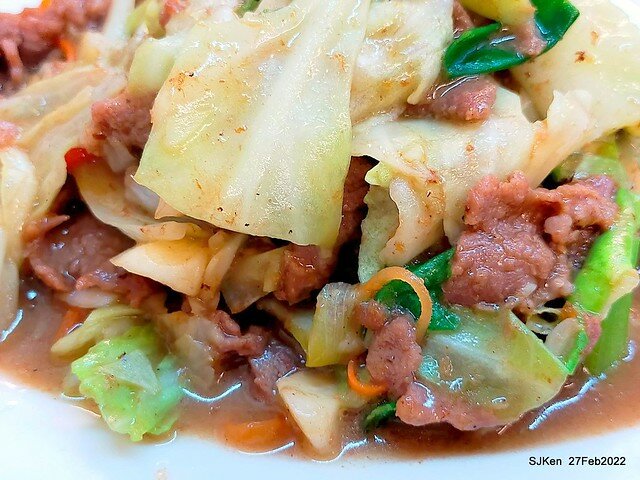 「台牛牛肉湯」(Beef soup & fried dishes store), Taipie, Taiwan, Feb 27,2022.