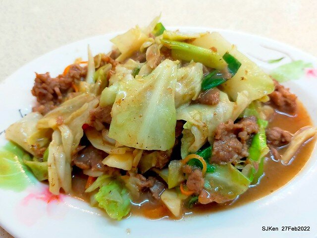 「台牛牛肉湯」(Beef soup & fried dishes store), Taipie, Taiwan, Feb 27,2022.
