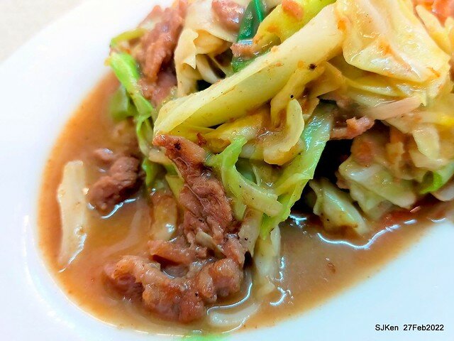 「台牛牛肉湯」(Beef soup & fried dishes store), Taipie, Taiwan, Feb 27,2022.