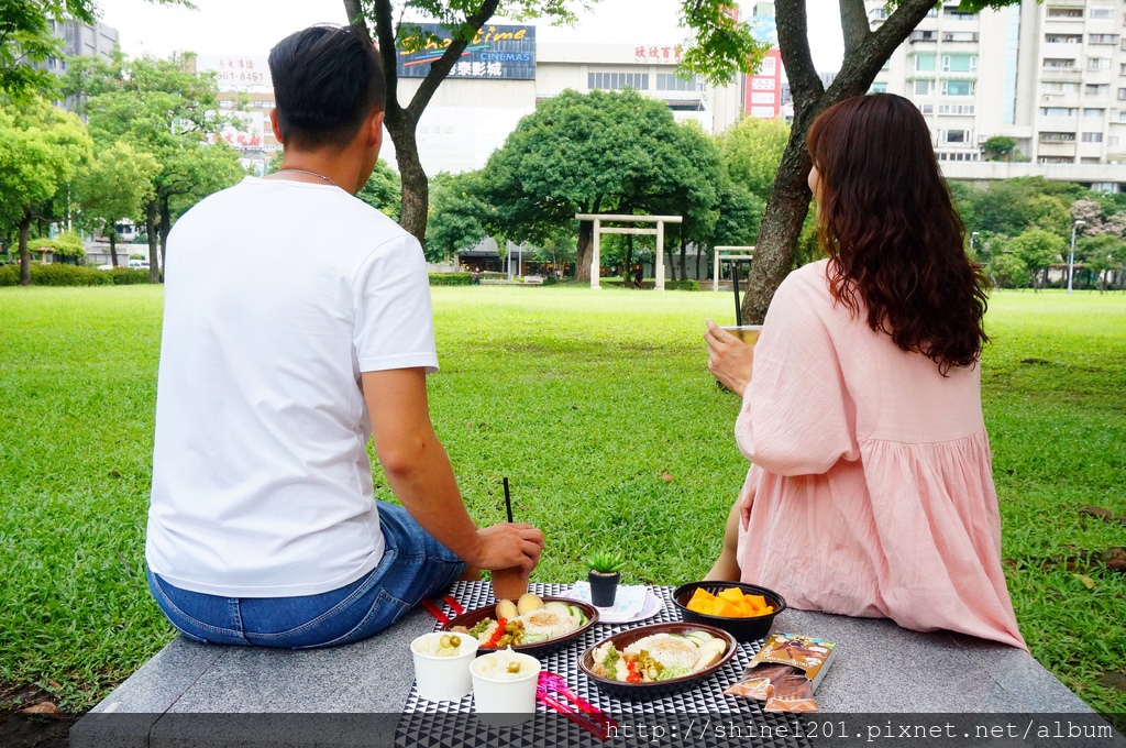 中山站美食. 甘榜馳名海南雞飯 中山站小吃 海南雞飯專賣店