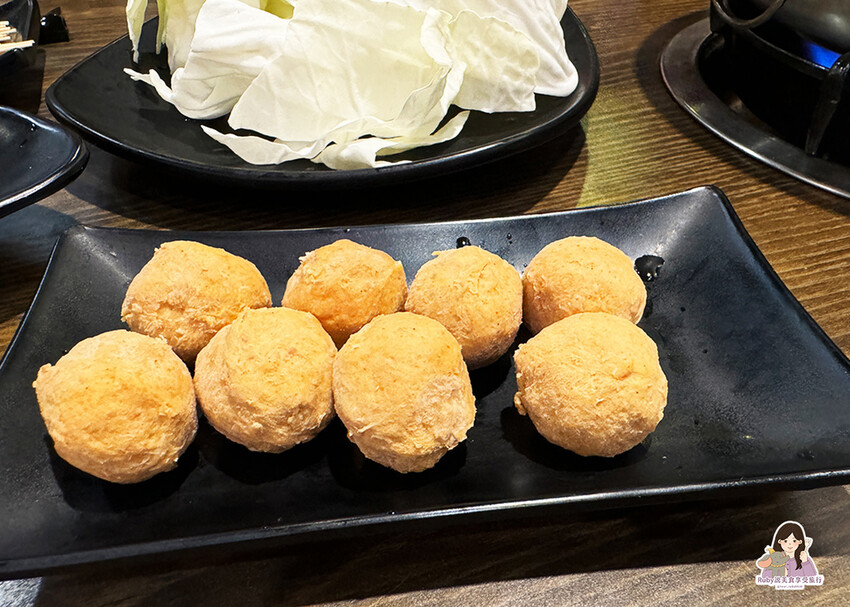 【板橋美食】有乾人麻辣鴛鴦火鍋附菜單-芋頭綿密排骨酥軟嫩,麻