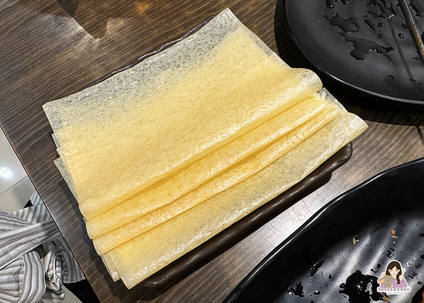 【板橋美食】有乾人麻辣鴛鴦火鍋附菜單-芋頭綿密排骨酥軟嫩,麻