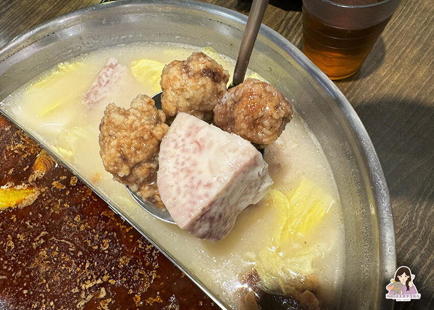 【板橋美食】有乾人麻辣鴛鴦火鍋附菜單-芋頭綿密排骨酥軟嫩,麻