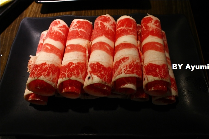 有乾人鴛鴦麻辣火鍋：『愛評體驗團』有乾人鴛鴦麻辣火鍋-麻而不辣、選用上等食材、通通是主打