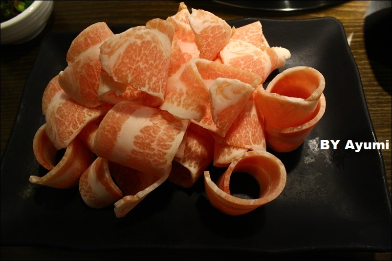 有乾人鴛鴦麻辣火鍋：『愛評體驗團』有乾人鴛鴦麻辣火鍋-麻而不辣、選用上等食材、通通是主打