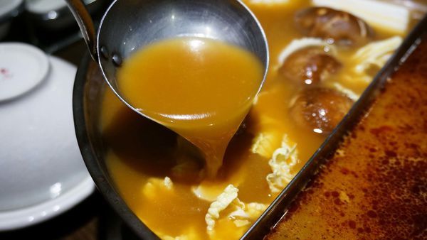 【板橋美食】有乾人麻辣鴛鴦火鍋-真材實料!吃了會著迷的隱藏版巷弄麻辣火鍋店