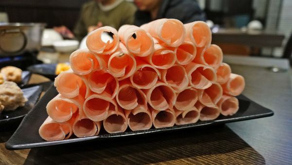 【板橋美食】有乾人麻辣鴛鴦火鍋-真材實料!吃了會著迷的隱藏版巷弄麻辣火鍋店