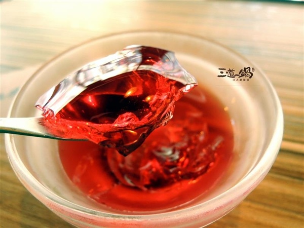 三道一鍋 杳 概念店： 東區火鍋 三道一鍋 杳概念店 日式涮涮鍋 商業午餐 火鍋雜炊必點 有包廂適合聚餐~