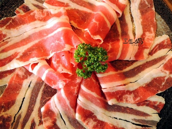 三道一鍋 杳 概念店： 東區火鍋 三道一鍋 杳概念店 日式涮涮鍋 商業午餐 火鍋雜炊必點 有包廂適合聚餐~