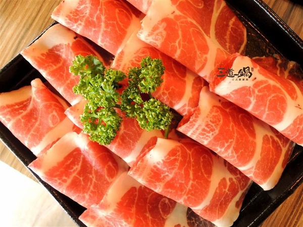 三道一鍋 杳 概念店： 東區火鍋 三道一鍋 杳概念店 日式涮涮鍋 商業午餐 火鍋雜炊必點 有包廂適合聚餐~