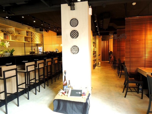 三道一鍋 杳 概念店： 東區火鍋 三道一鍋 杳概念店 日式涮涮鍋 商業午餐 火鍋雜炊必點 有包廂適合聚餐~