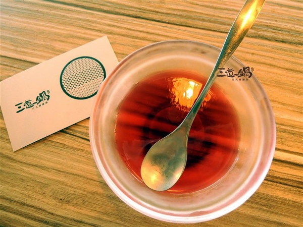 三道一鍋 杳 概念店： 東區火鍋 三道一鍋 杳概念店 日式涮涮鍋 商業午餐 火鍋雜炊必點 有包廂適合聚餐~