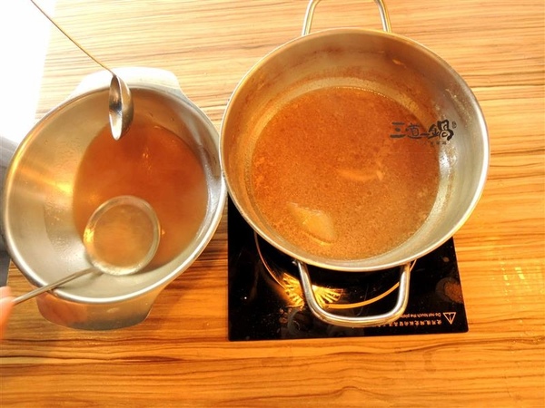 三道一鍋 杳 概念店： 東區火鍋 三道一鍋 杳概念店 日式涮涮鍋 商業午餐 火鍋雜炊必點 有包廂適合聚餐~