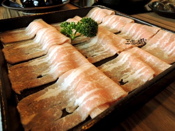 三道一鍋 杳 概念店： 東區火鍋 三道一鍋 杳概念店 日式涮涮鍋 商業午餐 火鍋雜炊必點 有包廂適合聚餐~