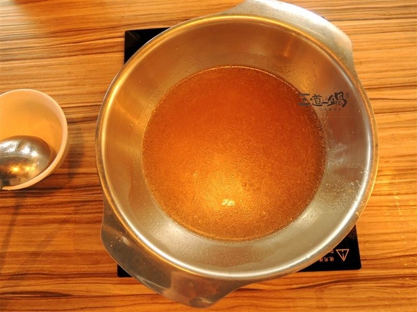 三道一鍋 杳 概念店： 東區火鍋 三道一鍋 杳概念店 日式涮涮鍋 商業午餐 火鍋雜炊必點 有包廂適合聚餐~