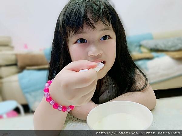 杏仁迷必入手--［于記杏仁］全明星八種超值明星組合商品，讓愛的家人一起品嚐高品質的杏仁甜品~內文: 還有