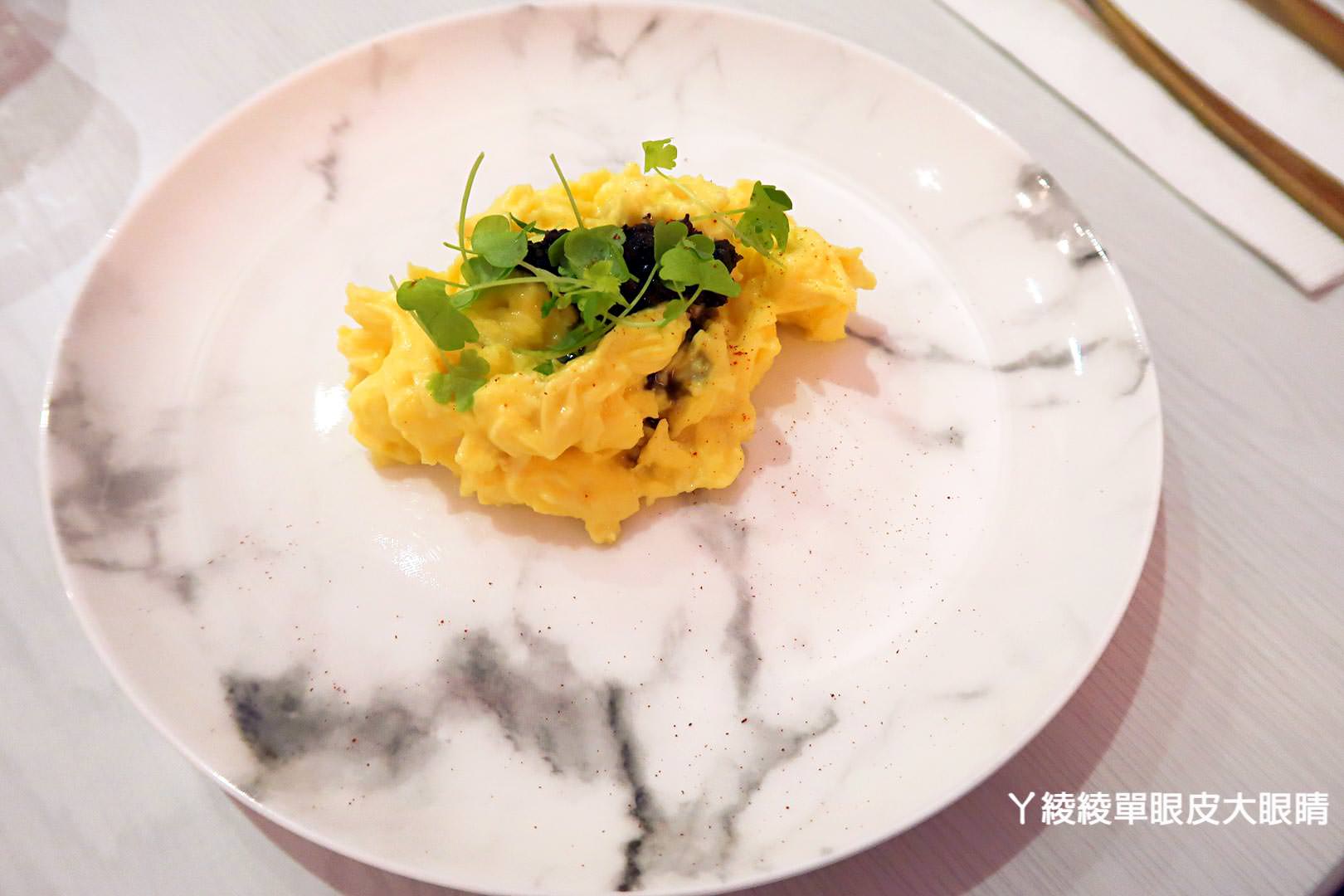 台北東區超人氣打卡地點！VA VA VOOM時尚派對餐廳《韓服婚紗和服旗袍》變裝主題派對