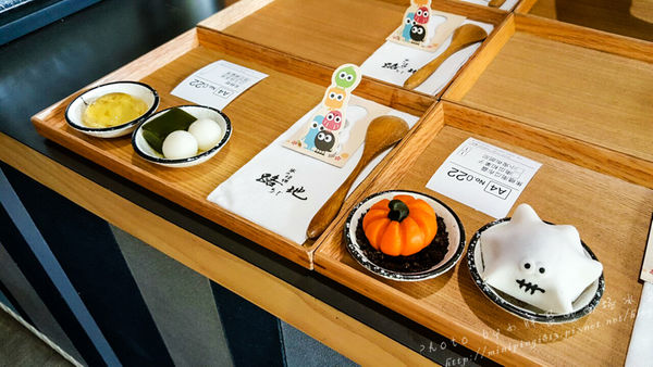 【美食│台中】路地氺の怪物-存中店-終於吃到你了~小黑點兒!!!