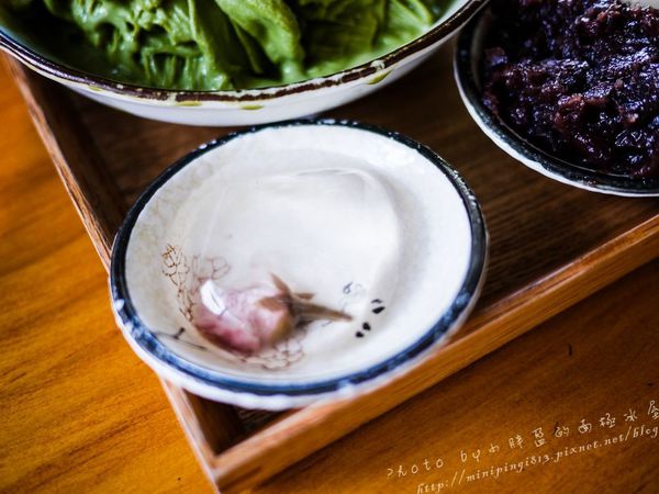 【美食│台中】路地氺の怪物-存中店-終於吃到你了~小黑點兒!!!