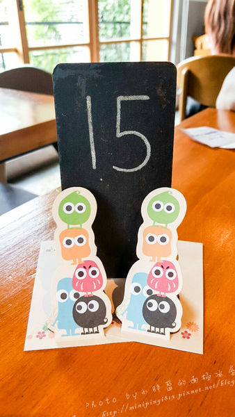 【美食│台中】路地氺の怪物-存中店-終於吃到你了~小黑點兒!!!