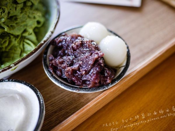 【美食│台中】路地氺の怪物-存中店-終於吃到你了~小黑點兒!!!