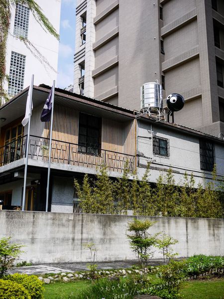 【美食│台中】路地氺の怪物-存中店-終於吃到你了~小黑點兒!!!